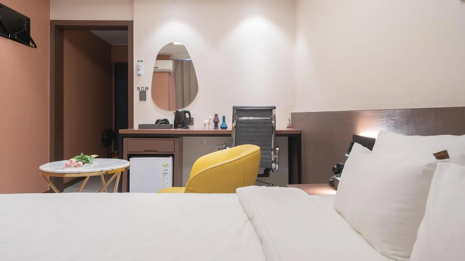 H-Avenue Hotel Geomdan New Town Incheon 2*,  South Korea