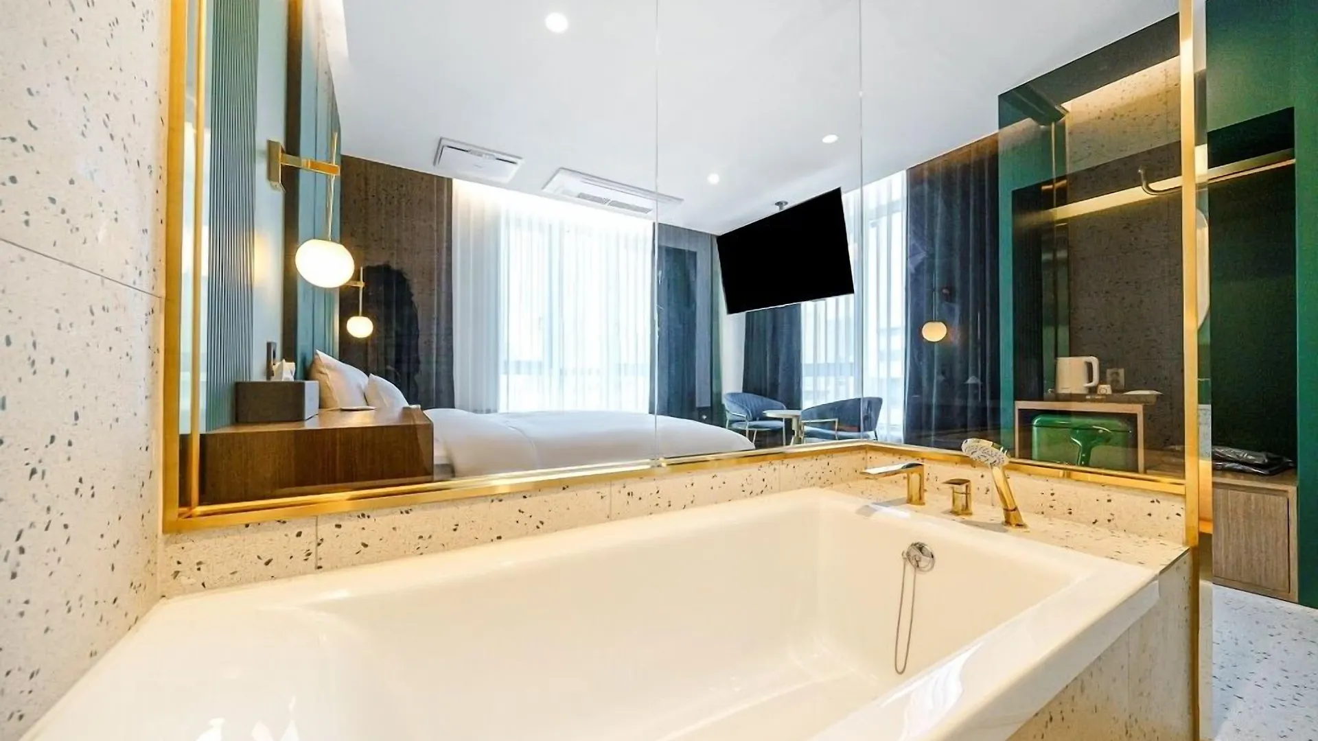 H-Avenue Hotel Geomdan New Town Incheon